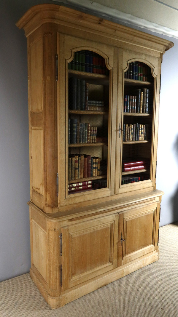 Oak bookcase