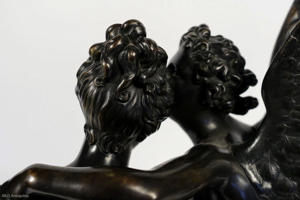 Groupe en bronze à patine noire Ange et Nymphe époque Romantique vers 1830-1840