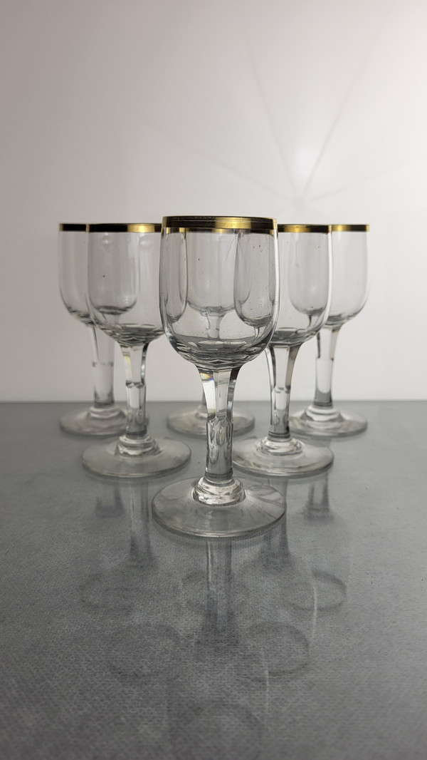 12 crystal wine glasses