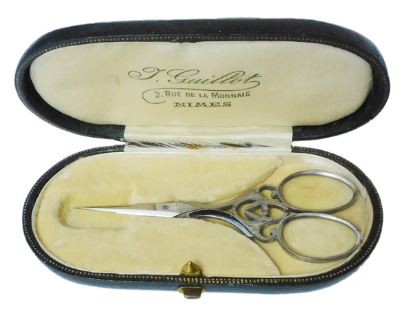 Coffret Ciseaux à Broder couture Anciens dentelle En Acier Fin XIXe Début XXe