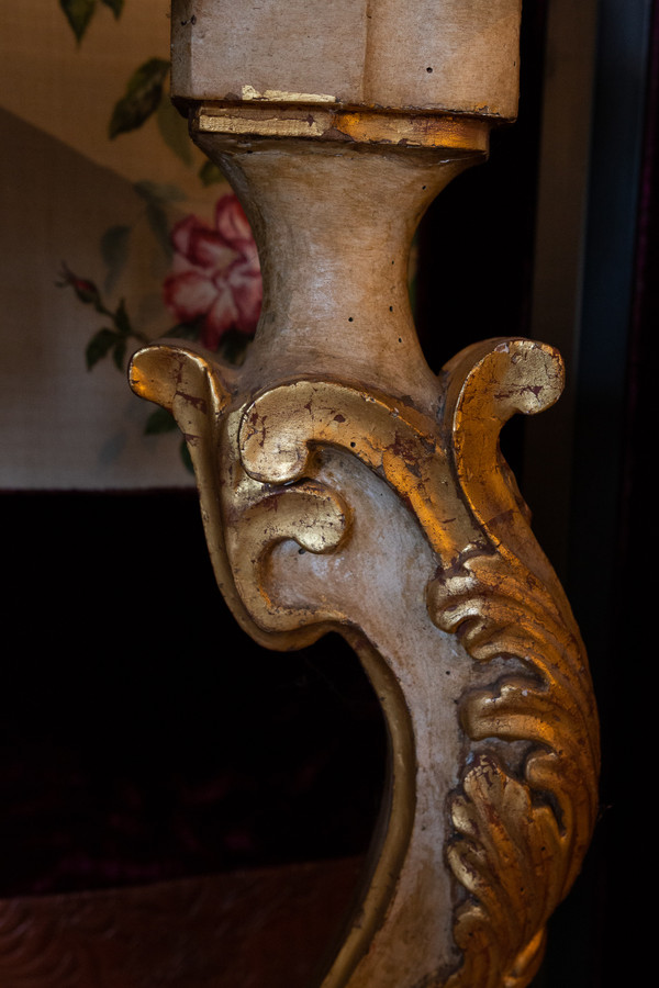 Italy 18th Century Large lacquered and gilded console top tray in imitation Sienna marble