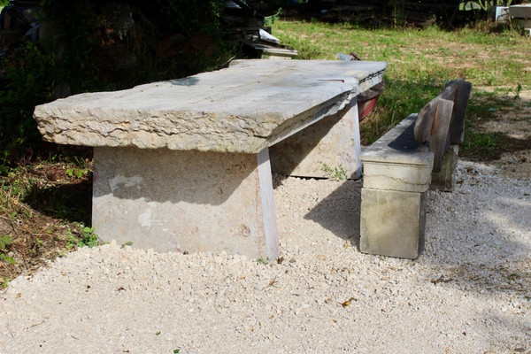 Table De Monastère En Pierre De Saint Cyr Et Son Banc