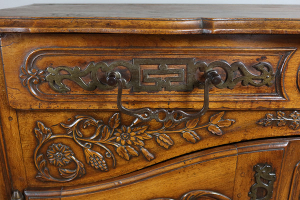 Credenza provenzale della fine del XVIII secolo