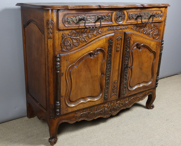 Credenza provenzale della fine del XVIII secolo