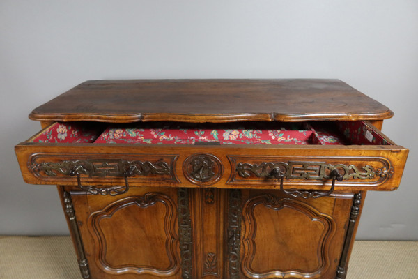 Credenza provenzale della fine del XVIII secolo