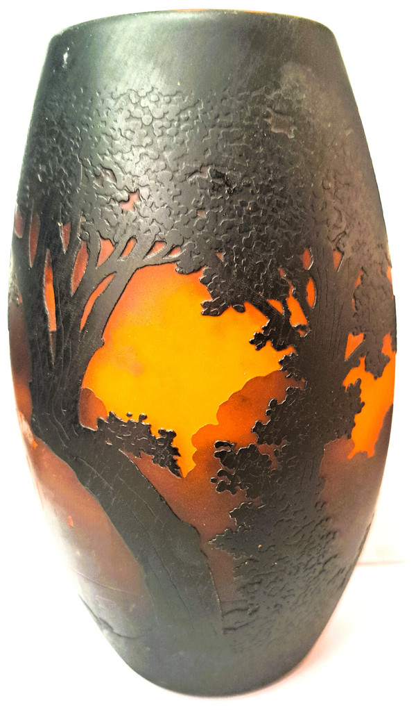 Very beautiful Muller Frères Luneville vase, signed, with lake décor