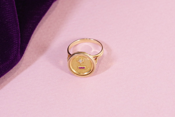 Vintage Augis ring in 18k gold, Augis love medal, Vintage ring, gold ring, more than yesterday