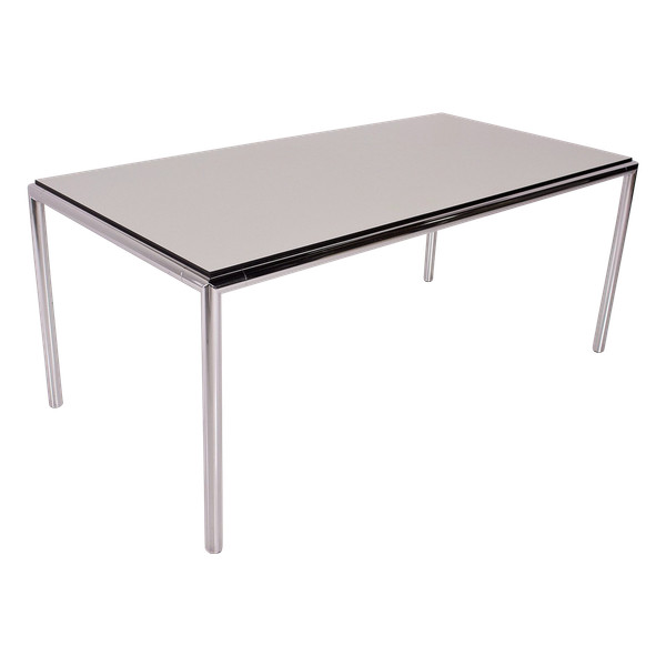 Table minimaliste italienne