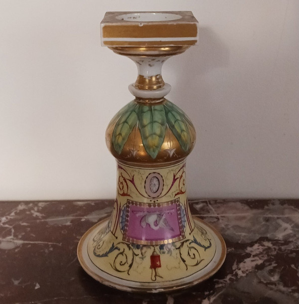 Paris um 1790 - große Medici-Vase aus Porzellan - Dekor à la Salembier