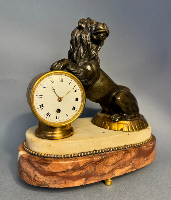 Neoclassical Medici Lion clock - late 18th century