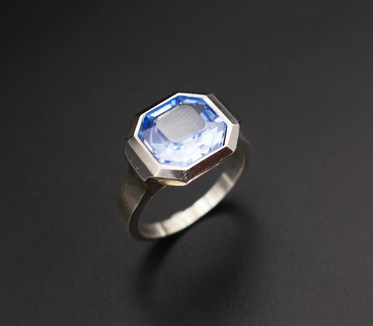 Art Deco Silver Ring Set With A Synthetic Blue Spinel