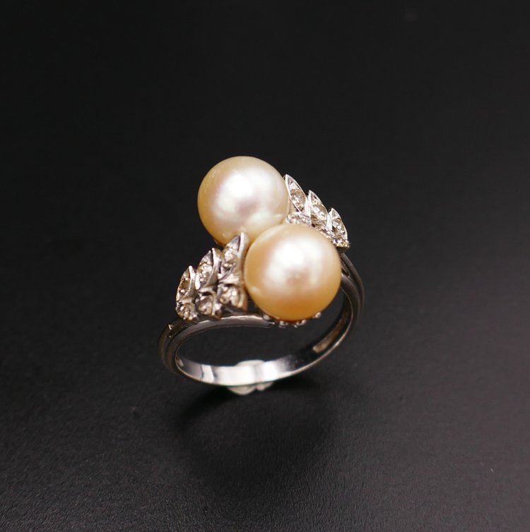 Ring Perlen Und Diamanten, 18 Karat Gold.