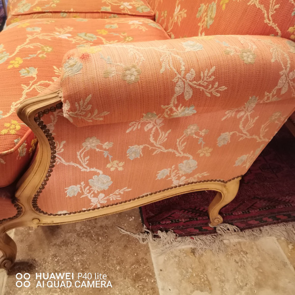 Louis XV blond cherrywood armchair and bergère bench seat, early 20th century