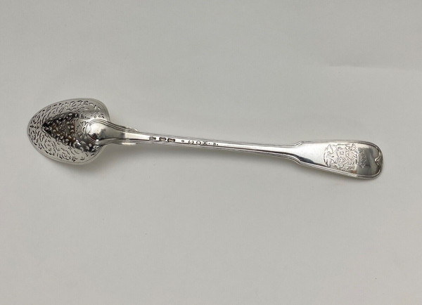 Solid silver olive spoon Fermiers généraux hallmarks