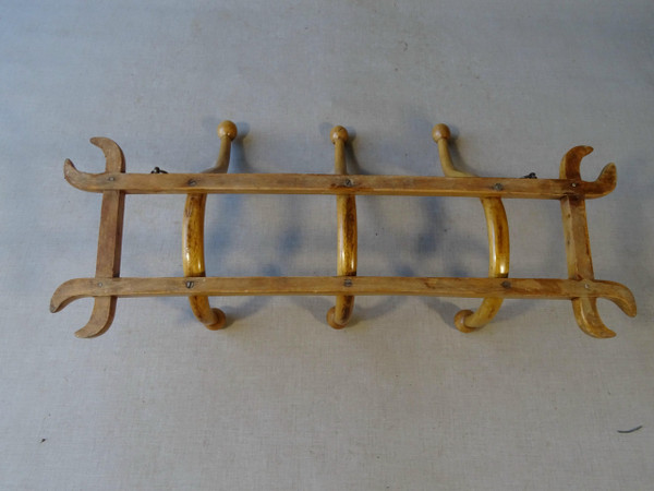 Deux porte-manteaux-chapeaux à 3 patéres, par Fischel vers 1900, no Thonet