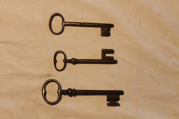 Collection of 16 wrought-iron keys from the Haute Epoque to the 18th century