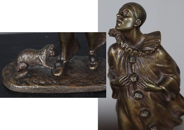 Bronze, early 20th century, 30 cm, signed: Robert BOUSQUET 1894/1917, Pierrot and his cat