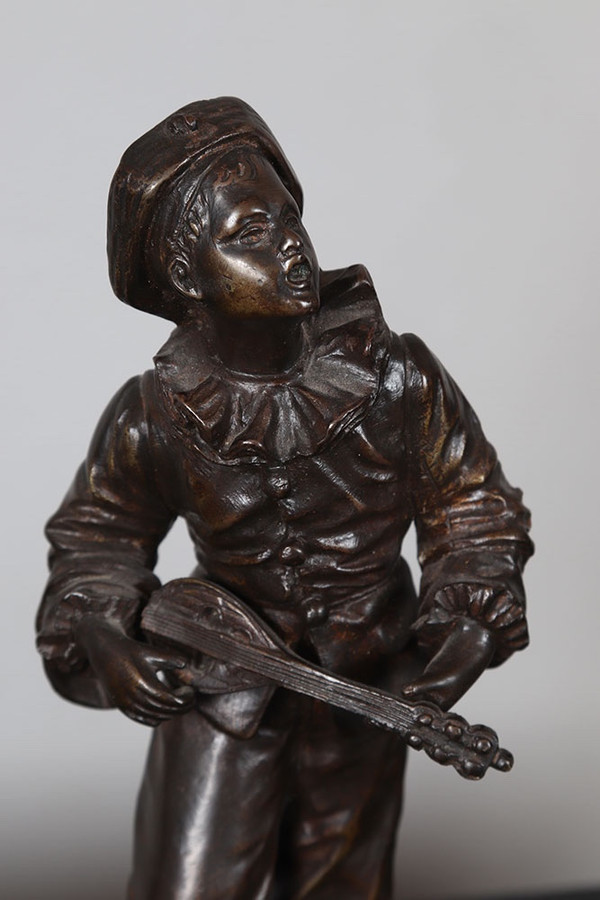 Bronze XIX°, 22 cm, signé : Eutrope BOURET 1883/1906, Pierrot