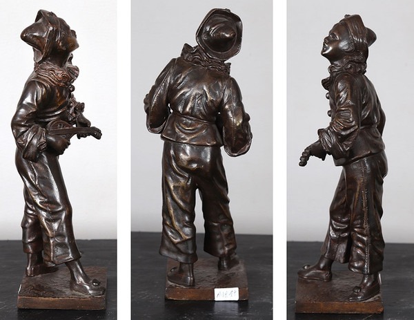 Bronze XIX°, 22 cm, signé : Eutrope BOURET 1883/1906, Pierrot