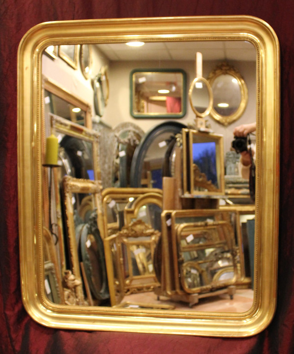 81 X 97 CM Paire de miroirs Louis Philippe perlés, feuille d'or