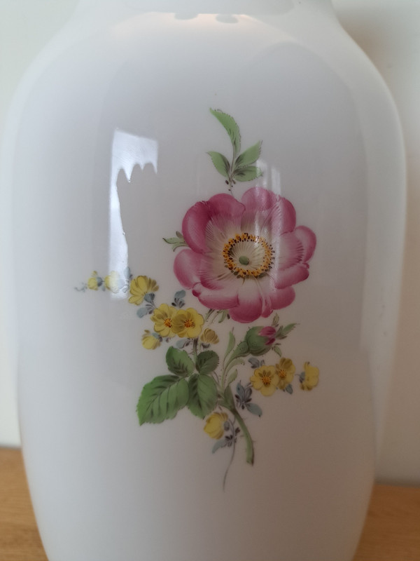 Meissen, Große Vase, Blumen, Porzellan, 20. Jahrhundert.