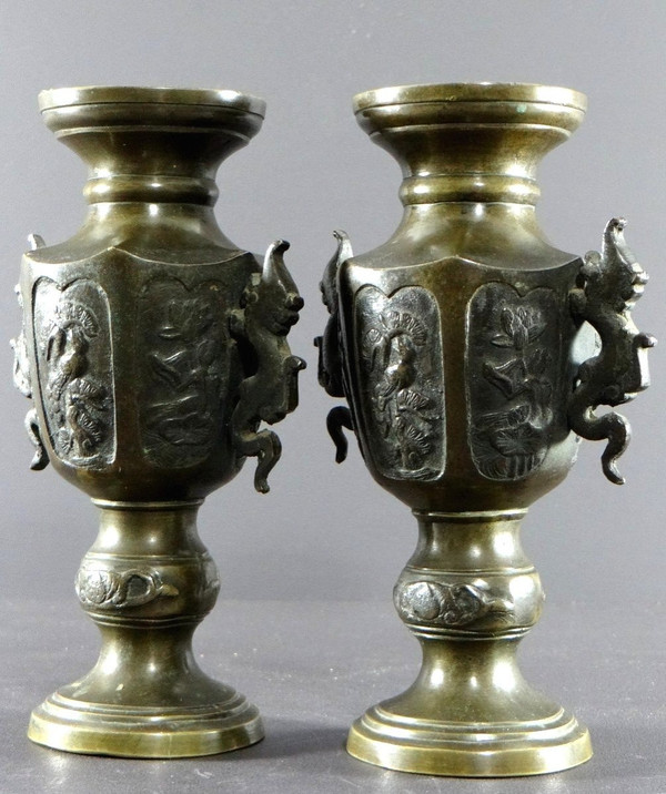 Vietnam, Circa 1900, Pair of Bronze Vases Featuring a Decor of Birds and Flowers.