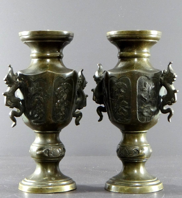 Vietnam, Circa 1900, Pair of Bronze Vases Featuring a Decor of Birds and Flowers.