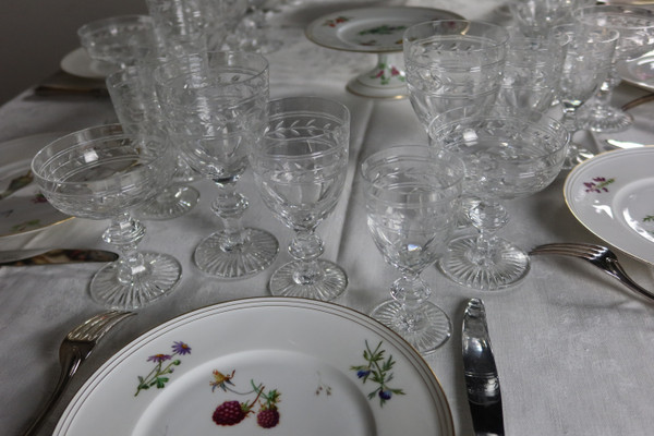 Service de verres en cristal de Baccarat 48 pièces