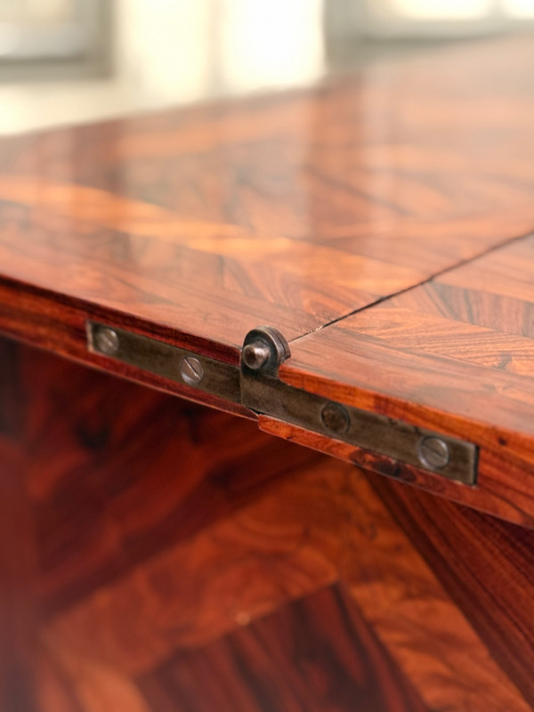 Mazarin De Changeur desk in 18th century marquetry