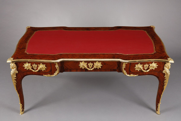 LARGE FLAT DESK IN INLAID ROSEWOOD VENEER IN THE LOUIS XV STYLE