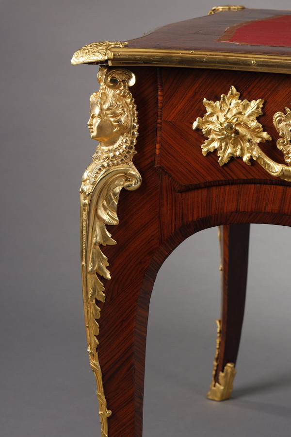 LARGE FLAT DESK IN INLAID ROSEWOOD VENEER IN THE LOUIS XV STYLE