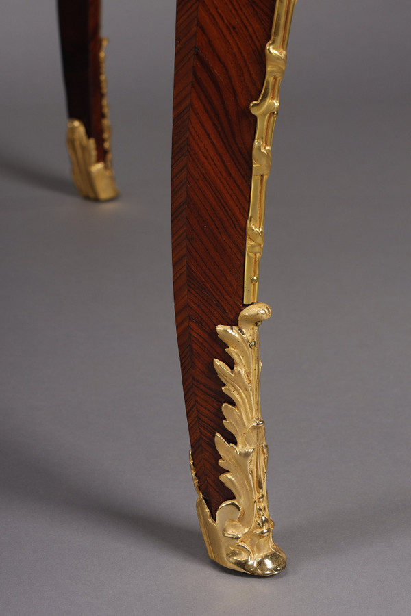 LARGE FLAT DESK IN INLAID ROSEWOOD VENEER IN THE LOUIS XV STYLE