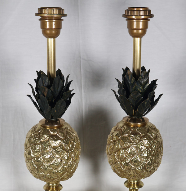 Pair of gilded bronze pineapple lamps from the '70s