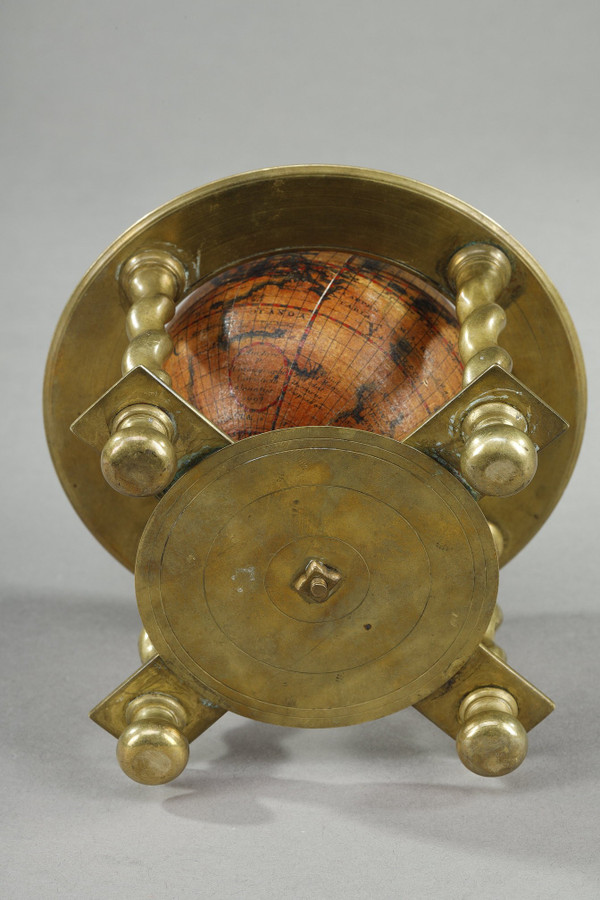 Paire de globes céleste et terrestre de table, de Vincenzo Coronelli, 1697.