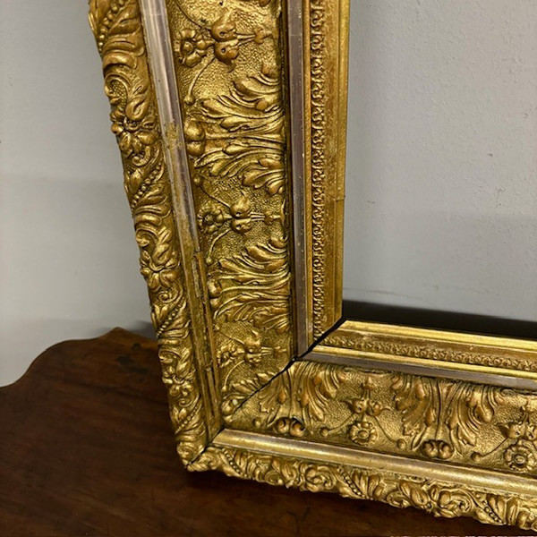 Antique gold and silver leaf frame 19th century . Mis 69 x 54 . Useful interior 47 x 33 , 50