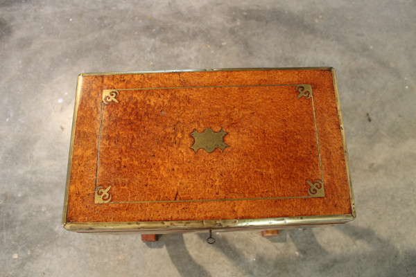 Charles X conversion travel desk in burr walnut, 19th century