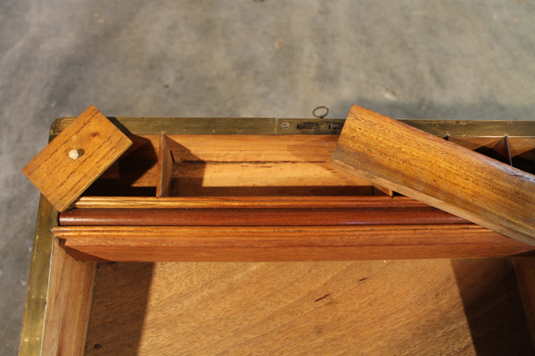 Charles X conversion travel desk in burr walnut, 19th century