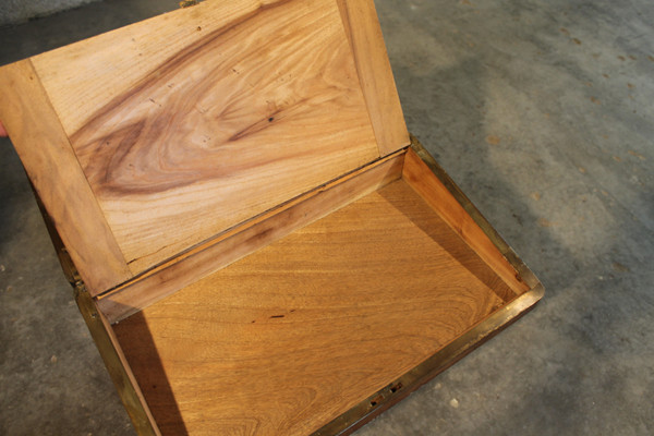 Charles X conversion travel desk in burr walnut, 19th century