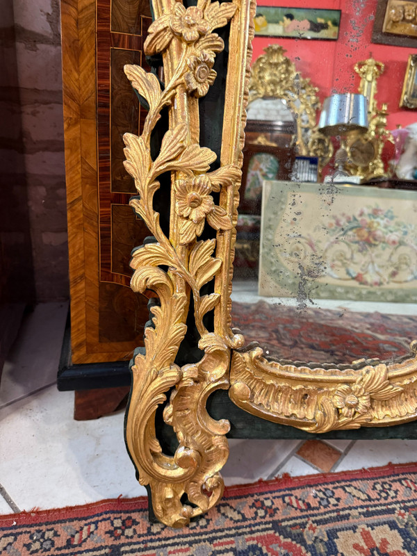 MIROIR DE STYLE LOUIS XV EN BOIS DORE