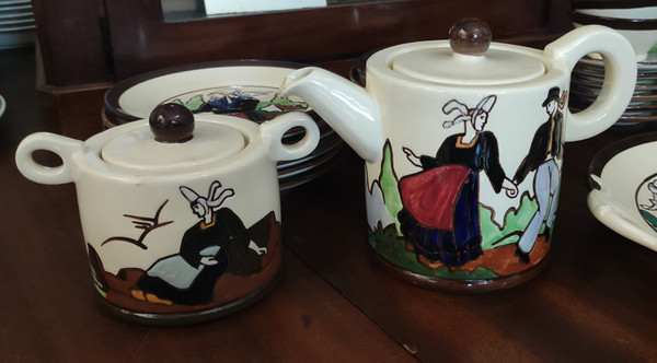 Old Georges Renaud HB Quimper coffee tableware set