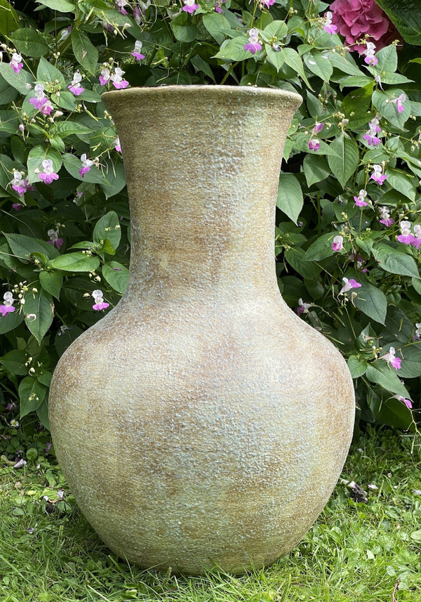 St Clement: Impressive ceramic vase