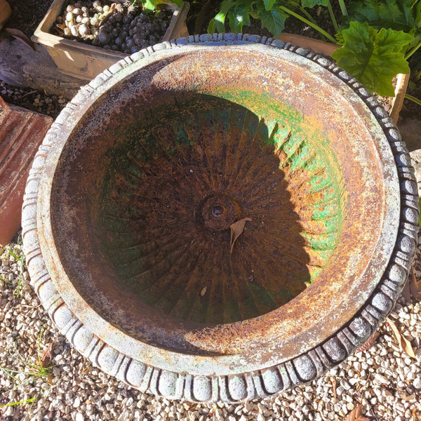 2 Large Cast Iron Garden Vases on Base, 19th Century