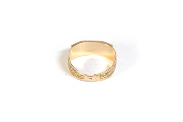 Victorian enamel regional ring in 18k gold, French antique ring, wedding, bridal, signet ring