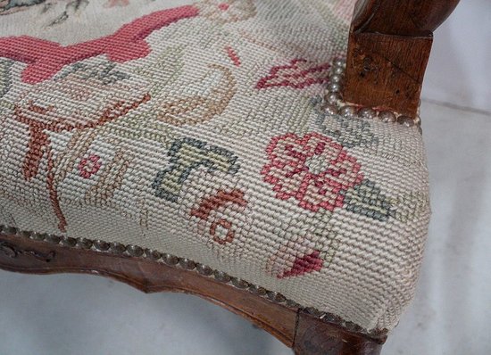 Armchair in Ash and cross stitch, Regency period - Early 18th century