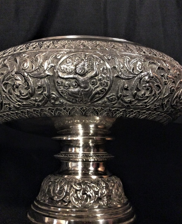 25% discount until 30.11 - Important Silver Cup - Napoleon III Period - 19th