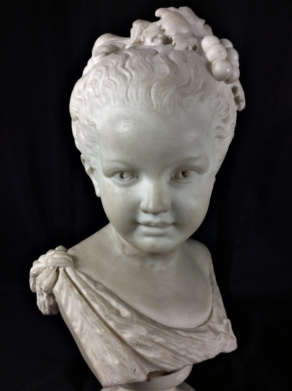 25% off until 11/30 - Beautiful White Marble Bust of a Young Girl - 19th Century