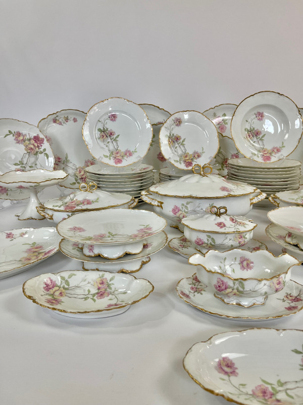 Außergewöhnliches Haviland Limoges Porzellanservice – Baltimore Rose – 61-teilig