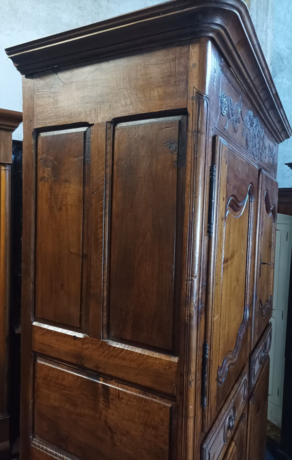 Regency 4-türiges Schrank-Sideboard aus geschnitztem Walnussholz