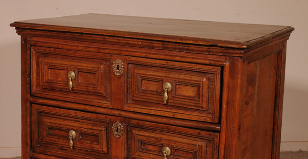 Small 17th Century Oak Chest Of Drawers William And Mary Period