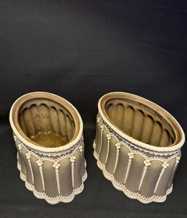 Wedgwood, Pair of biscuit planters, cache pots